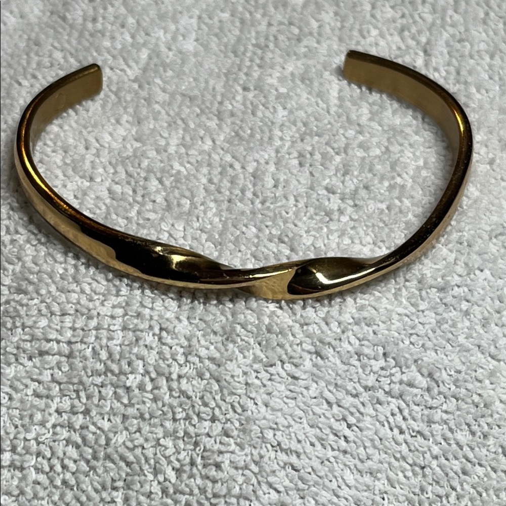 Sergio Lub handcrafted Gold tone Twist Cuff Bracelet with box